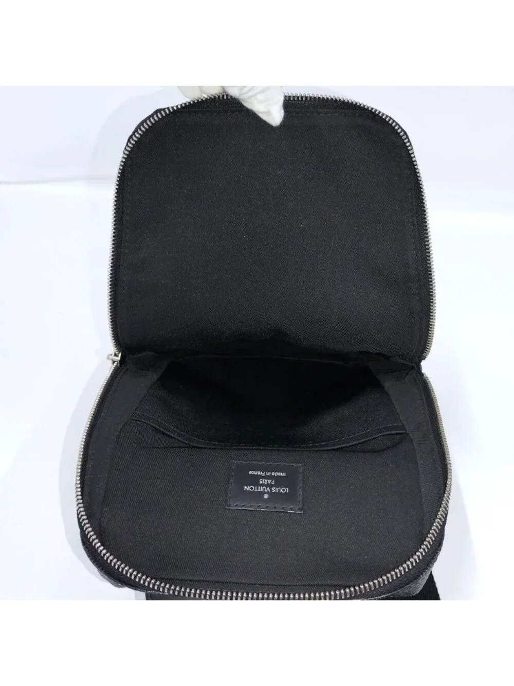 Louis Vuitton Avenue Sling Bag Damier Graphite